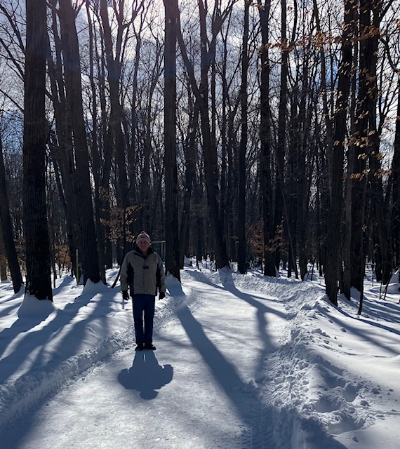 Cross-country skiers, Ice fishing and Chicken cars